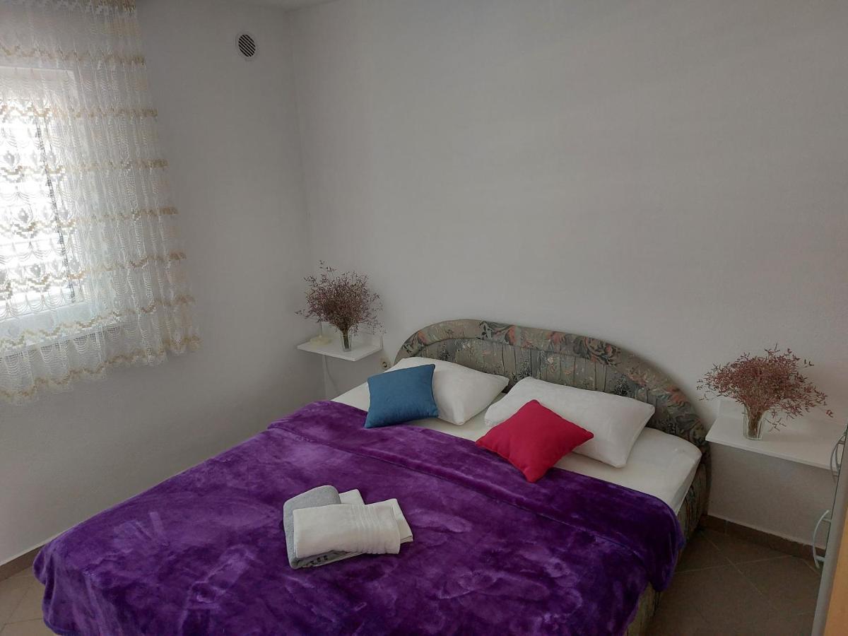 Apartments Markulincic Новаля Екстериор снимка