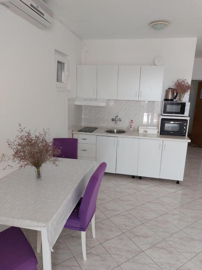 Apartments Markulincic Новаля Екстериор снимка